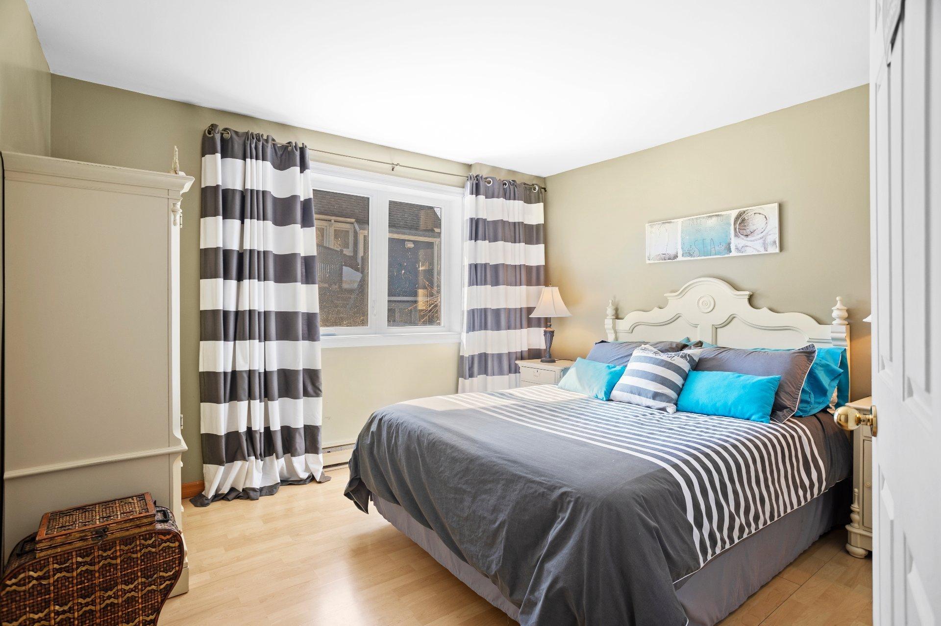 









232


Ch. de Chambord

,
Saint-Adolphe-d'Howard,




QC
J0T2B0

