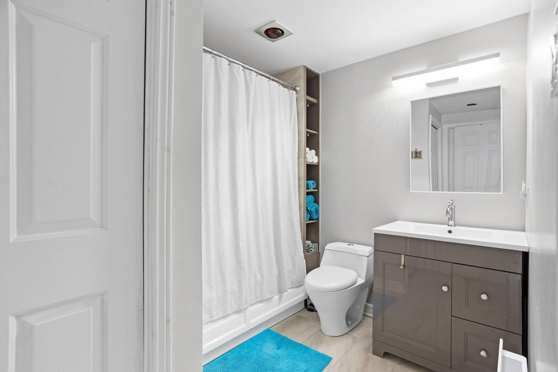 









232


Ch. de Chambord

,
Saint-Adolphe-d'Howard,




QC
J0T2B0

