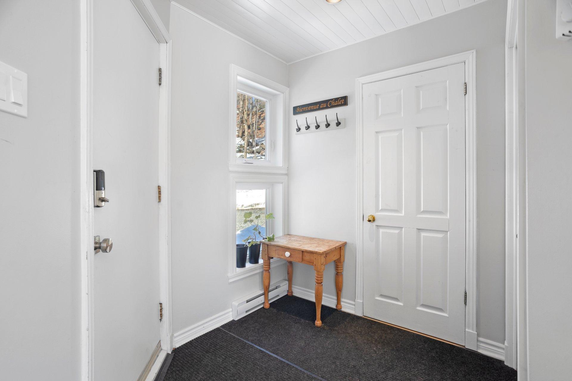 









232


Ch. de Chambord

,
Saint-Adolphe-d'Howard,




QC
J0T2B0

