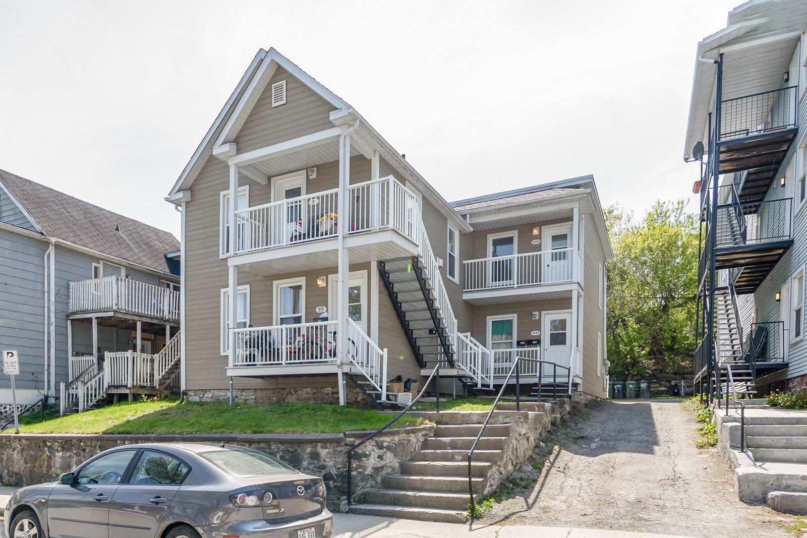 









331

 - 335


Rue Laurier

,
Sherbrooke (Les Nations),




QC
J1H4Z6

