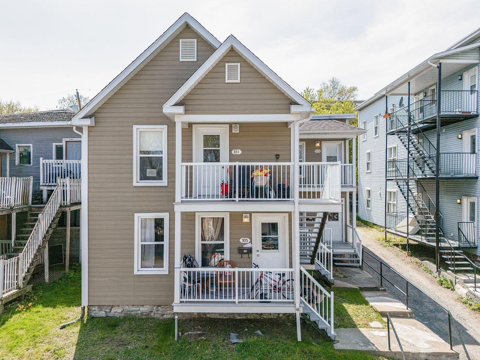 









331

 - 335


Rue Laurier

,
Sherbrooke (Les Nations),




QC
J1H4Z6

