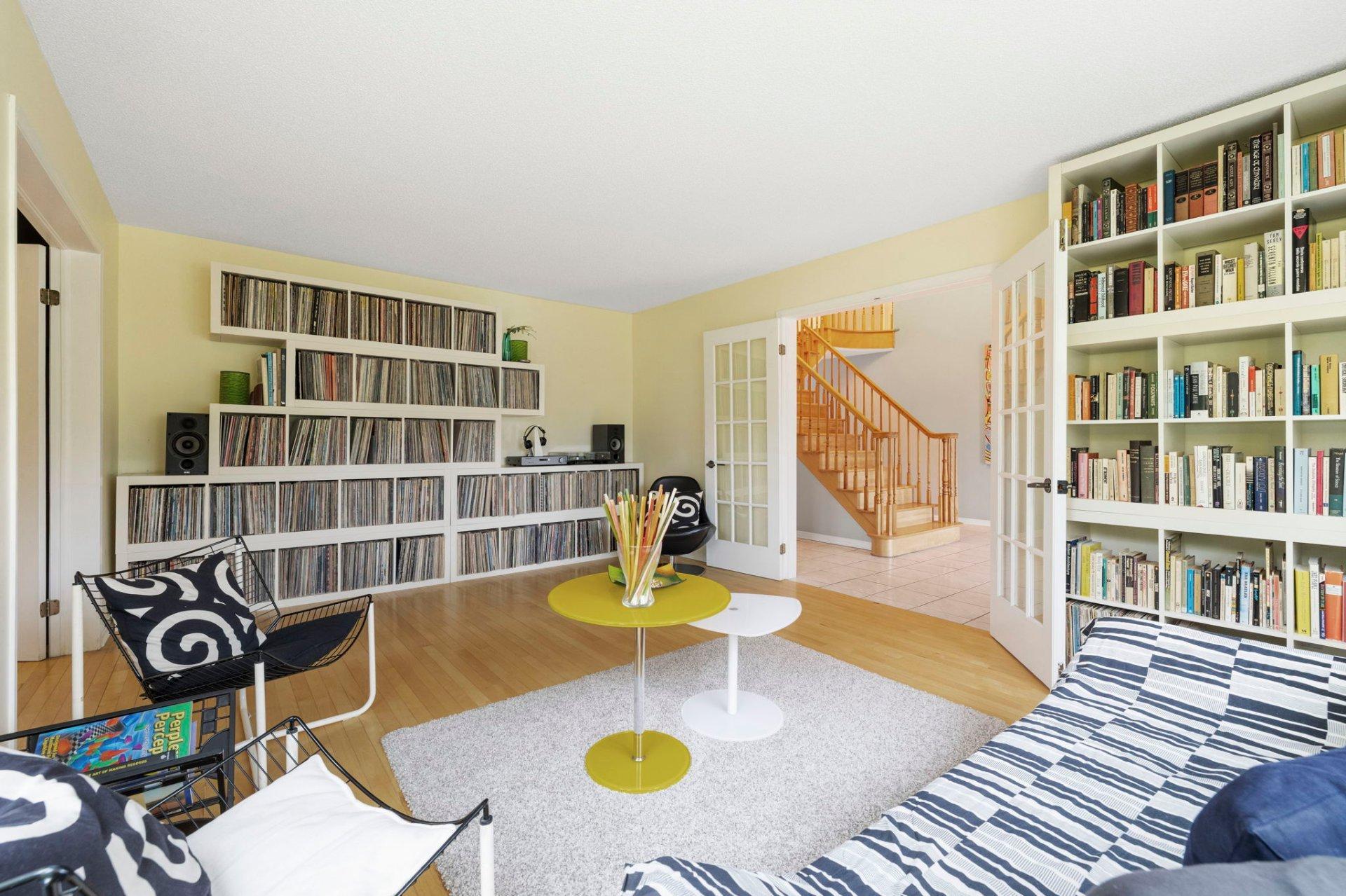 









32


Ch. Wallace

,
Chelsea,




QC
J9B1M6

