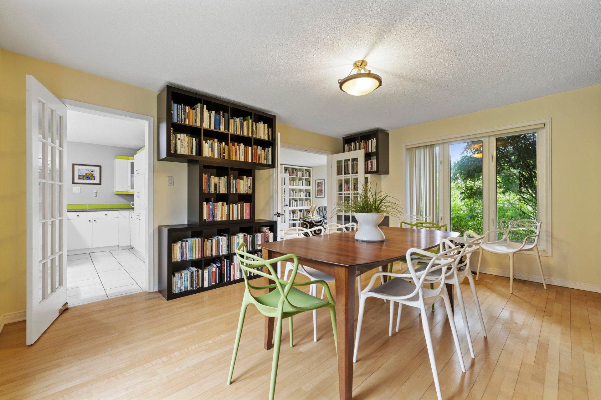 









32


Ch. Wallace

,
Chelsea,




QC
J9B1M6

