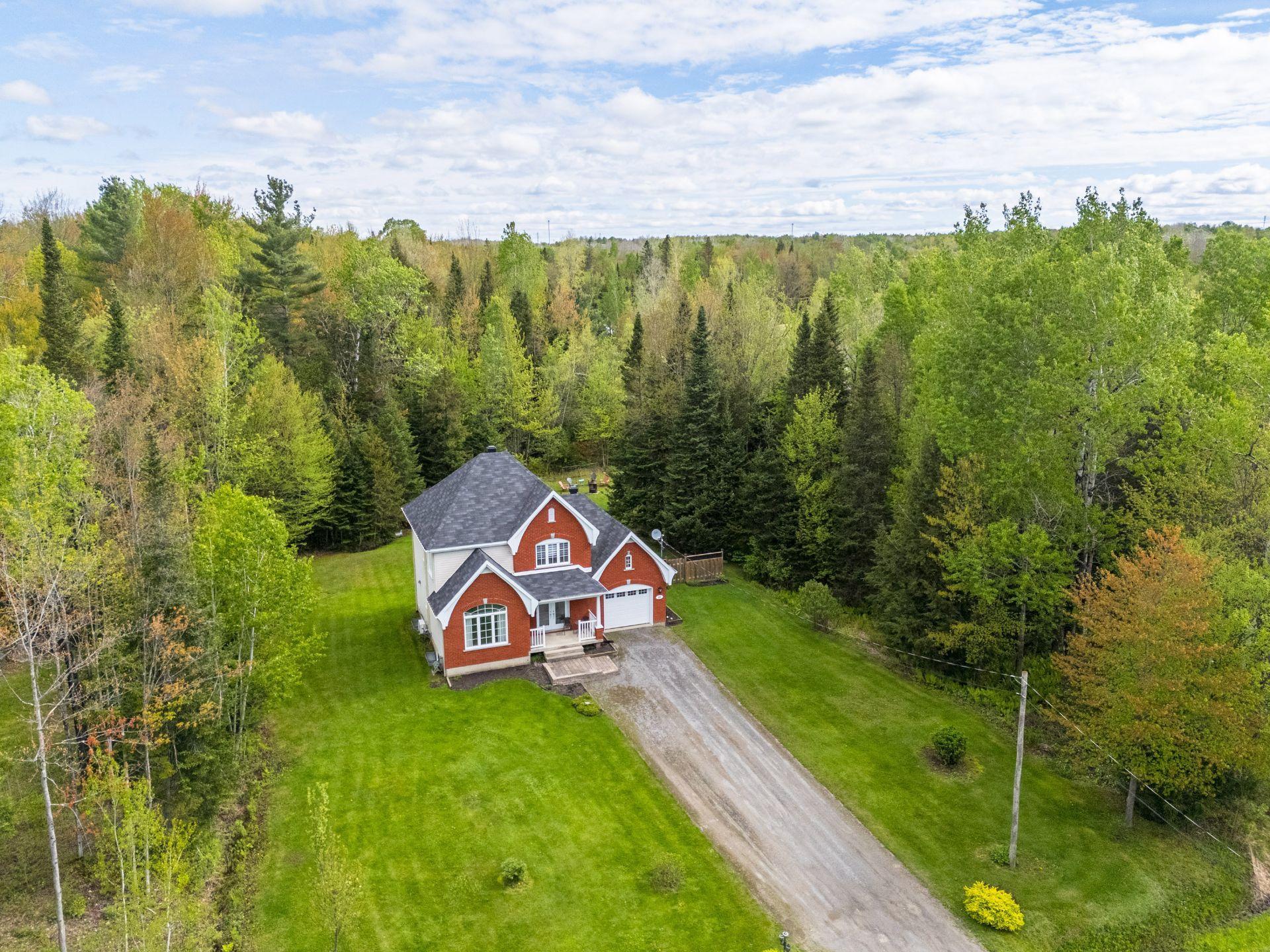









60


Rue Raymond

,
Magog,




QC
J1X5S7


