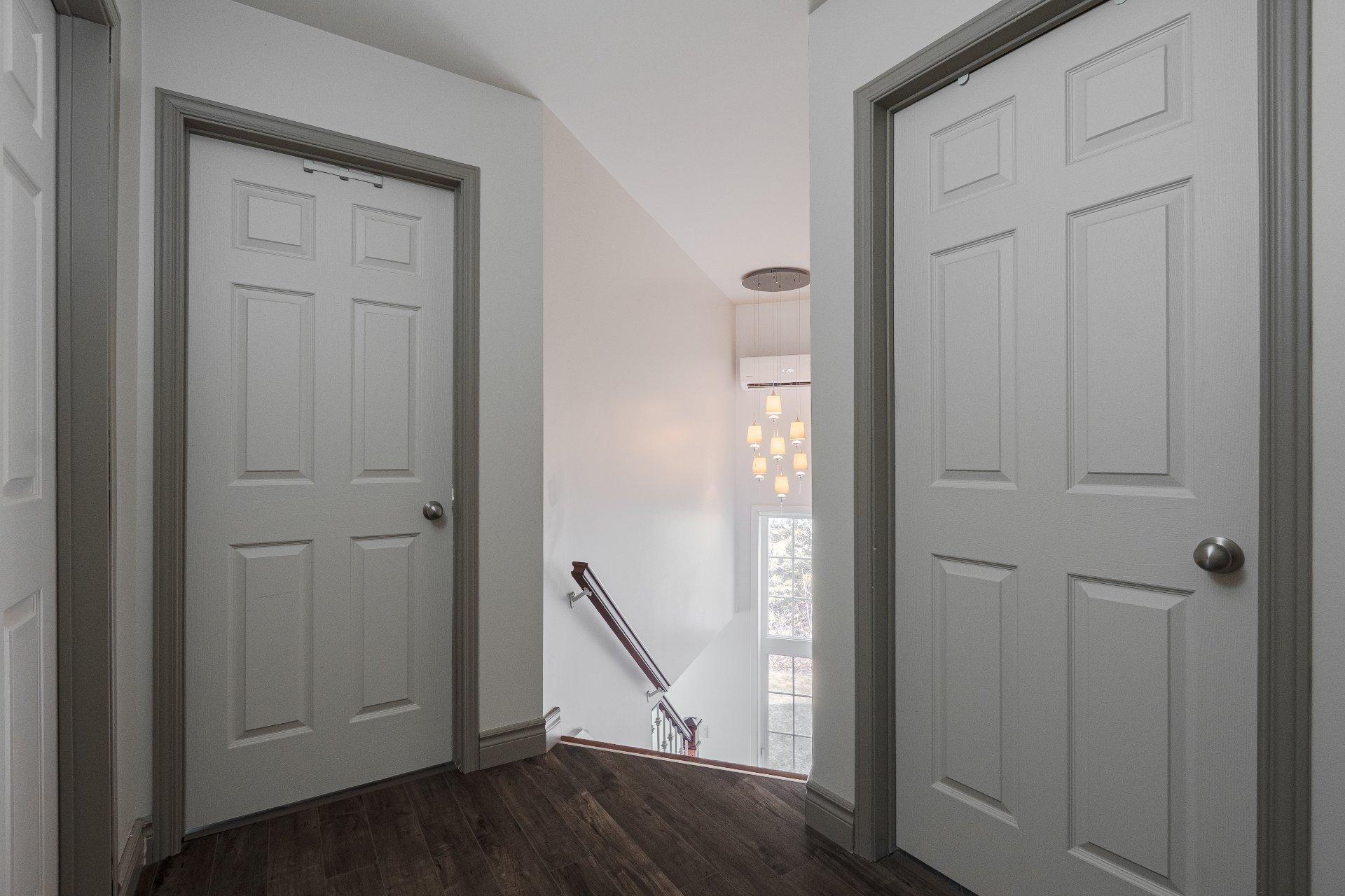









60


Rue Raymond

,
Magog,




QC
J1X5S7

