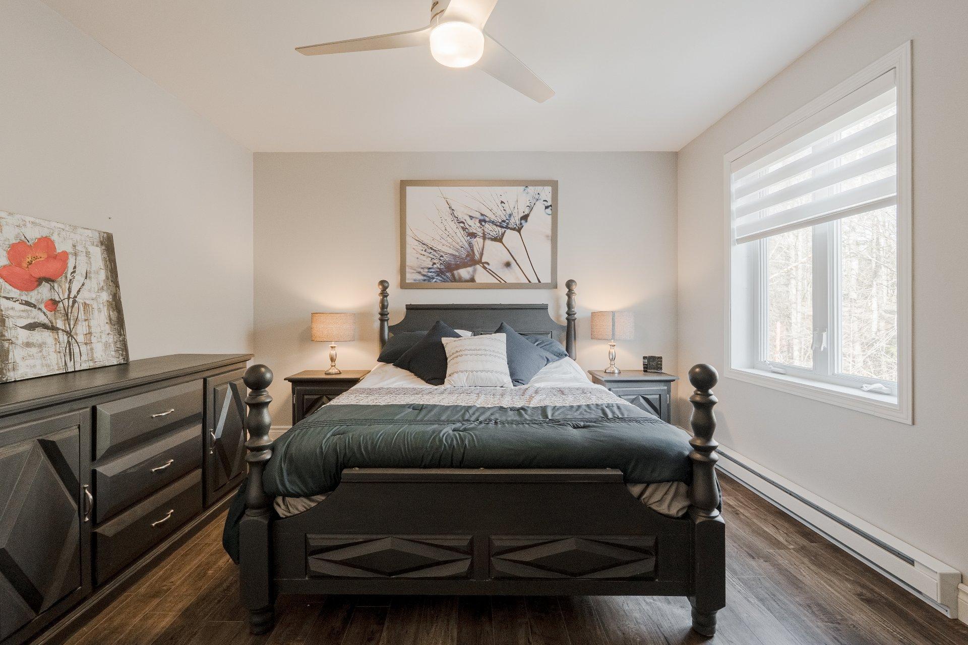 









60


Rue Raymond

,
Magog,




QC
J1X5S7

