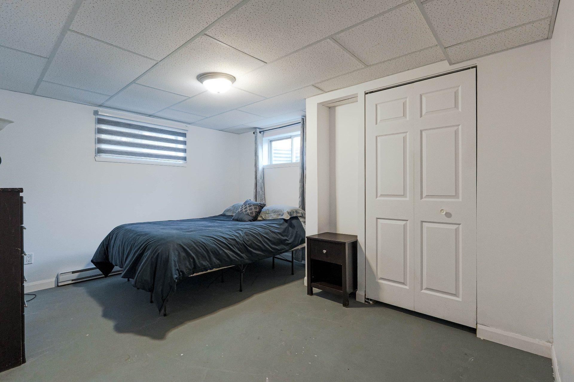 









60


Rue Raymond

,
Magog,




QC
J1X5S7

