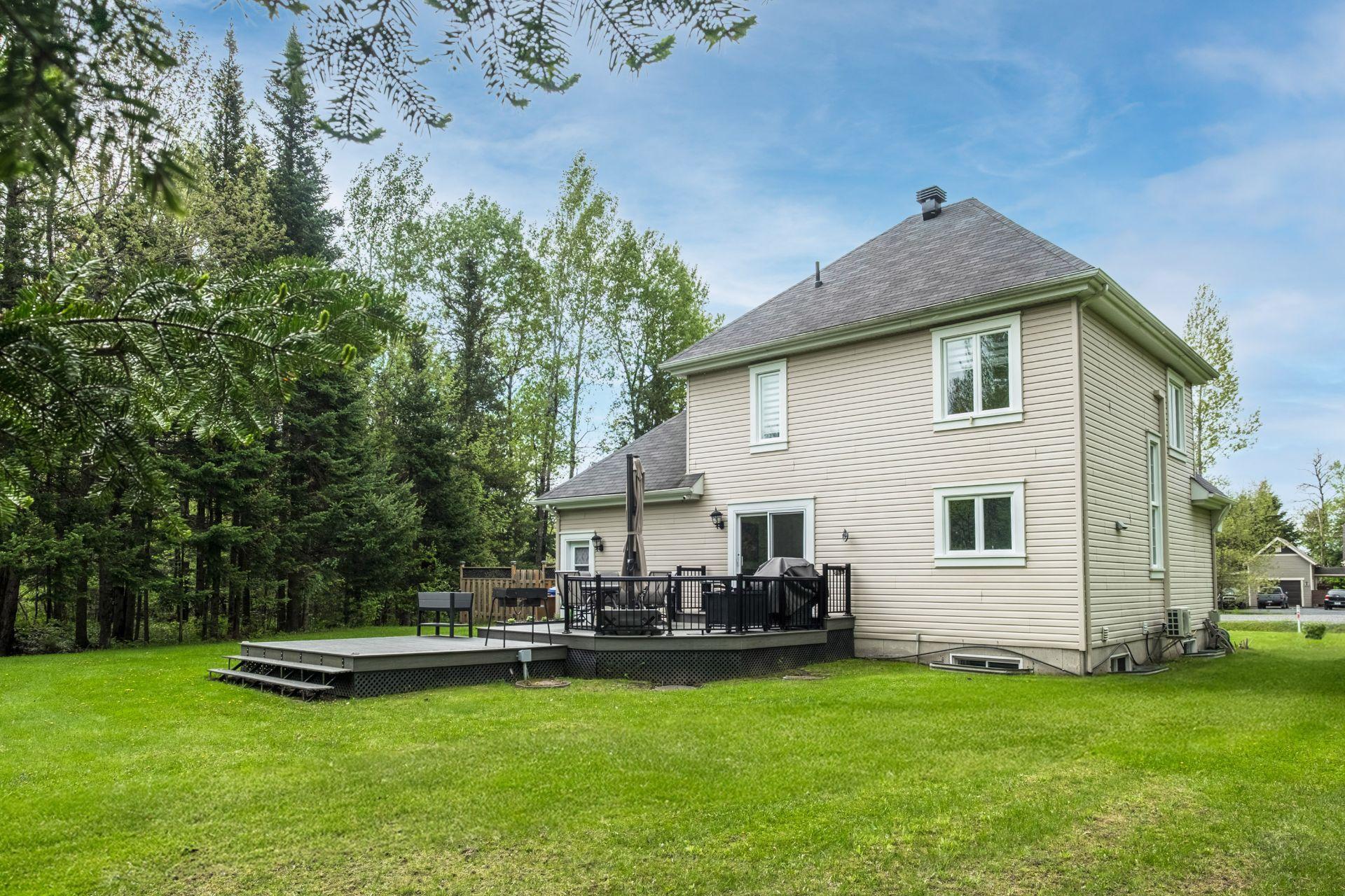 









60


Rue Raymond

,
Magog,




QC
J1X5S7

