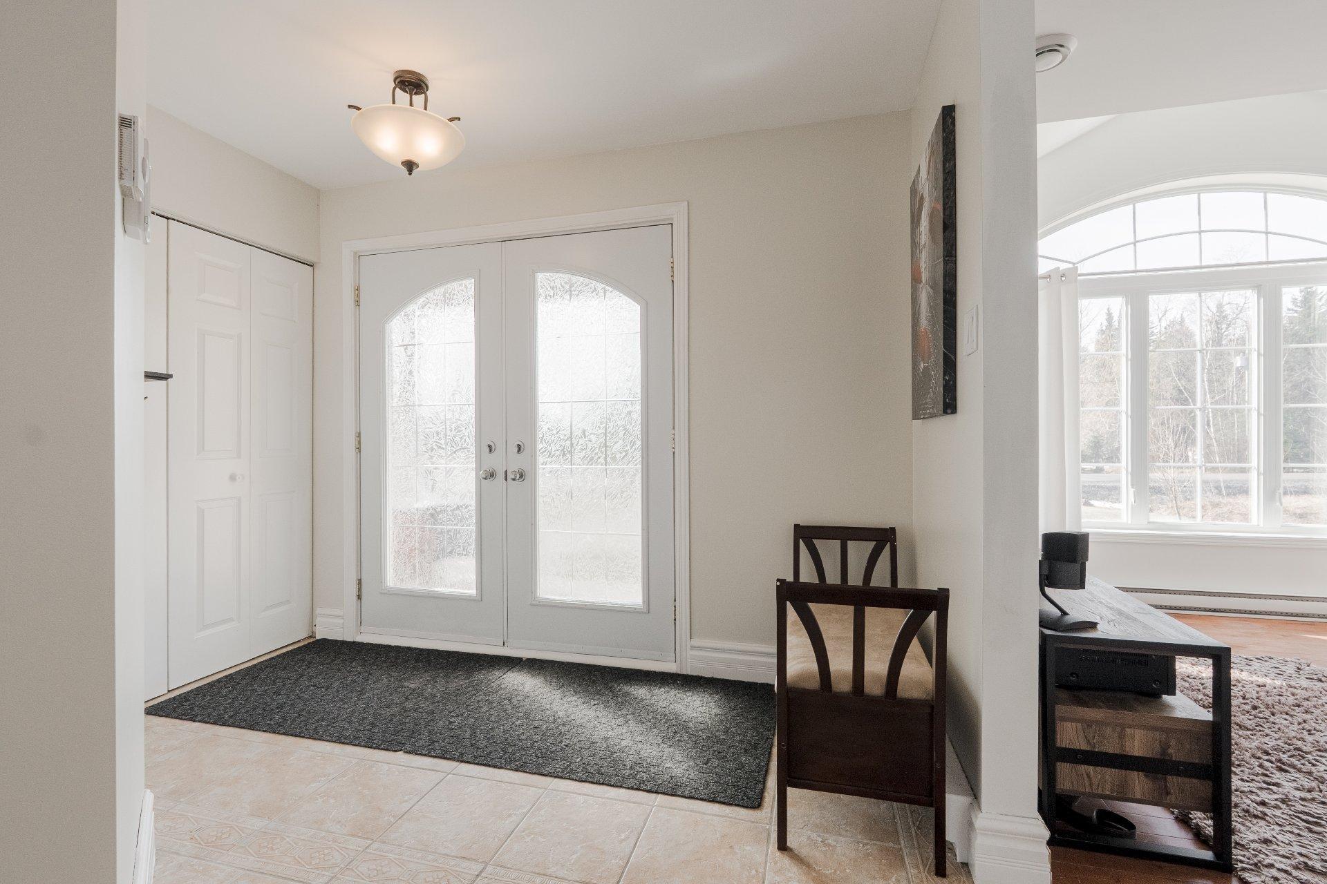 









60


Rue Raymond

,
Magog,




QC
J1X5S7


