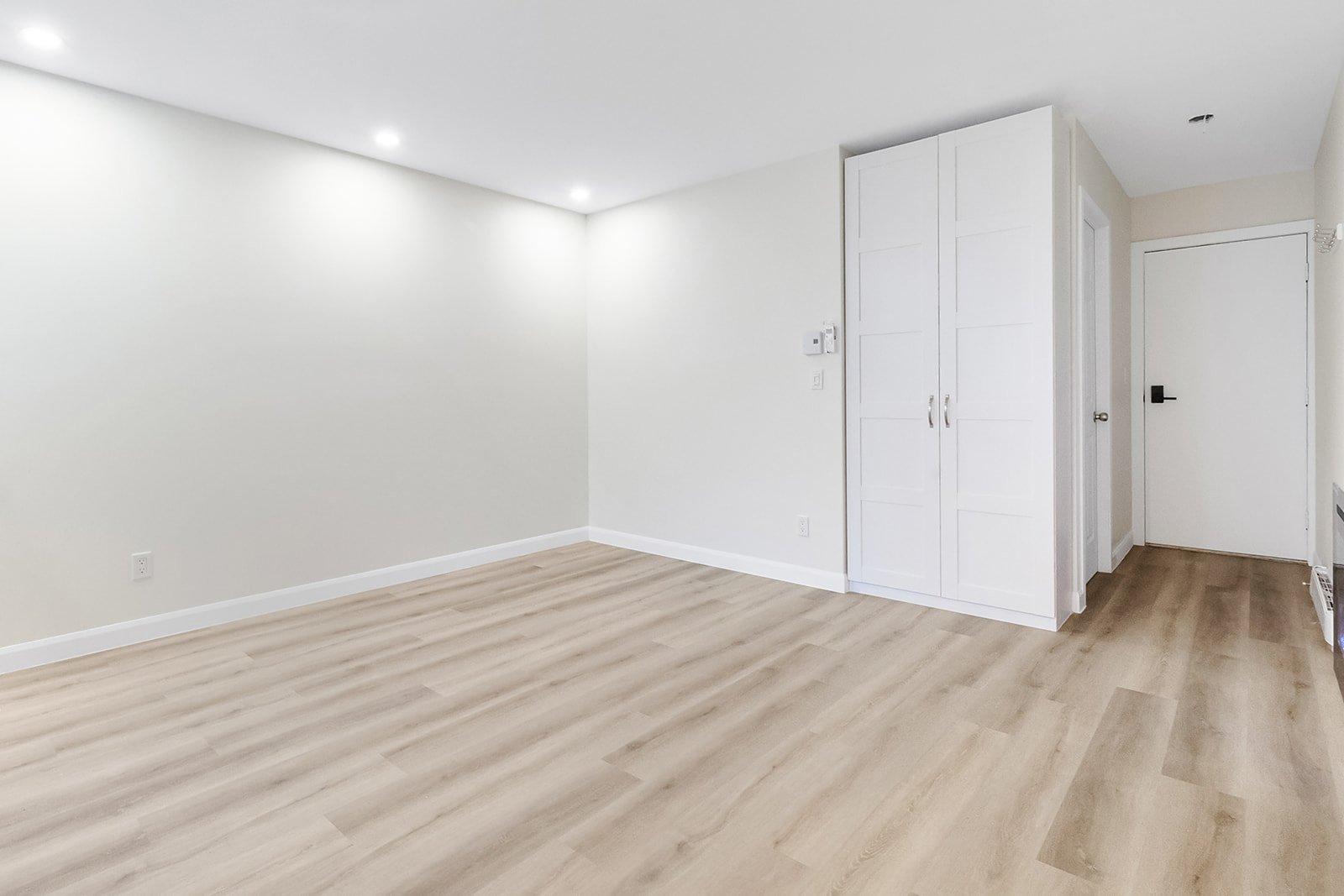 









2635

 - 2639


Rue Raudot

,
Montréal (Le Sud-Ouest),




QC
H4E2P6

