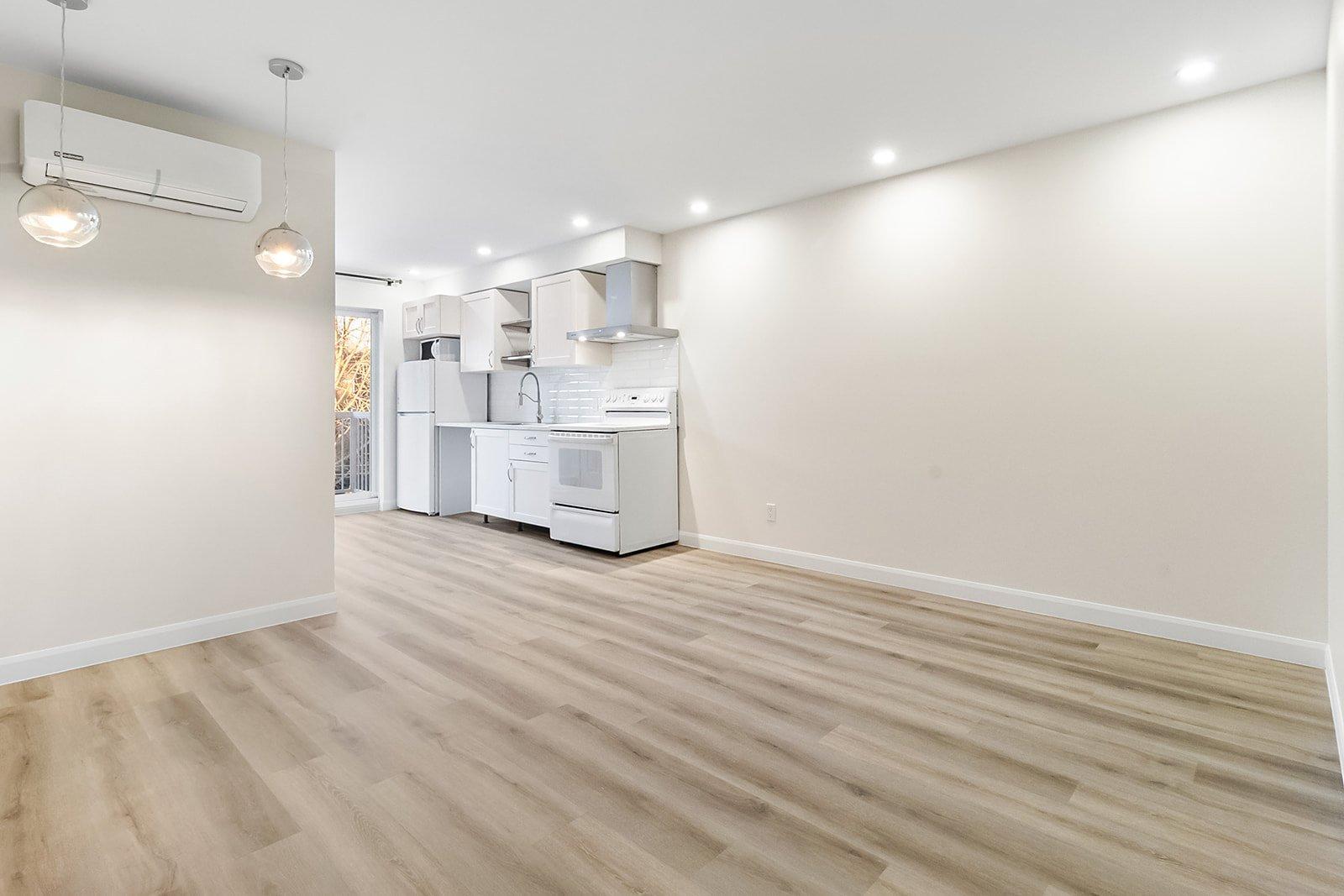 









2635

 - 2639


Rue Raudot

,
Montréal (Le Sud-Ouest),




QC
H4E2P6


