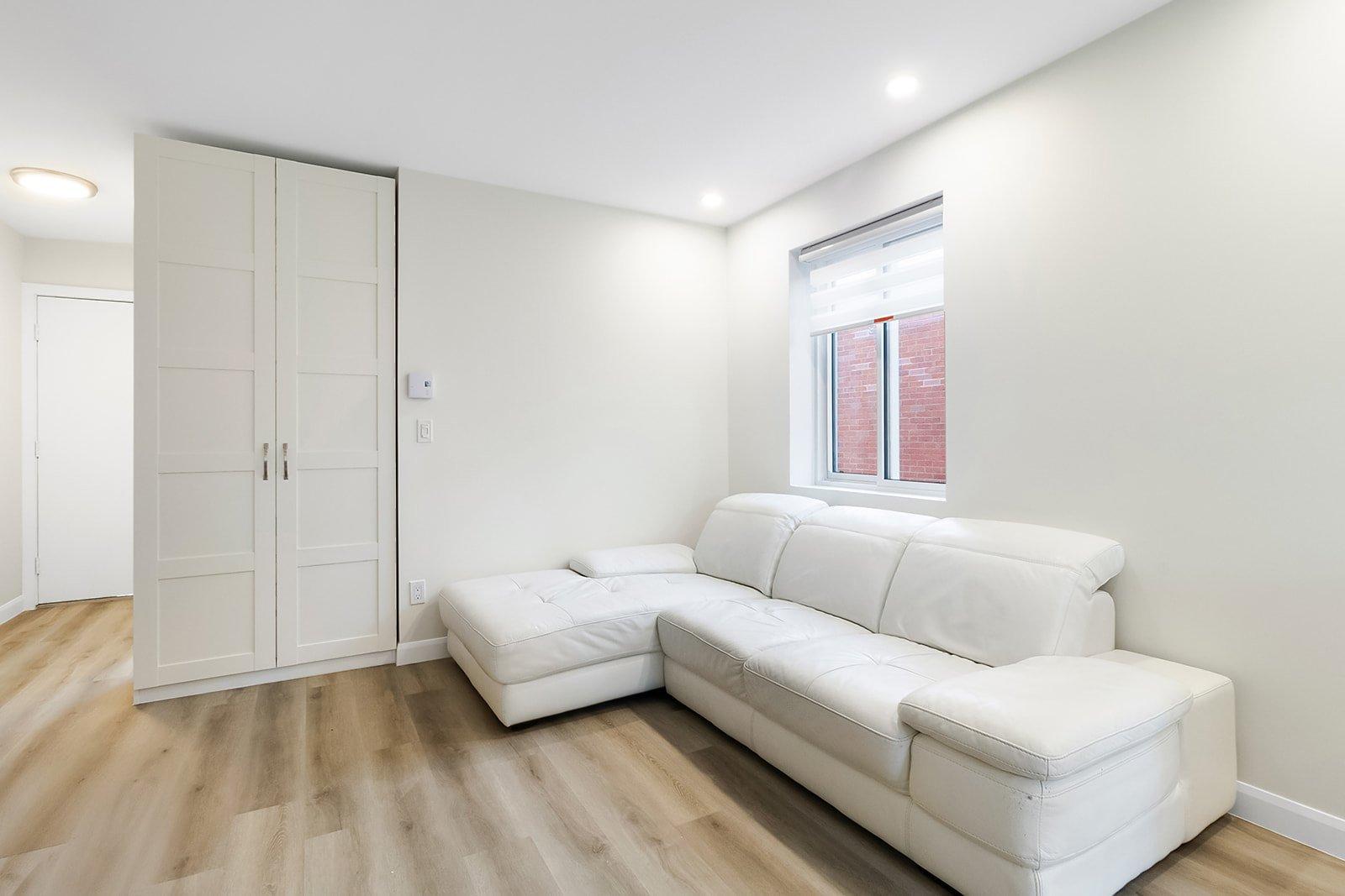 









2635

 - 2639


Rue Raudot

,
Montréal (Le Sud-Ouest),




QC
H4E2P6

