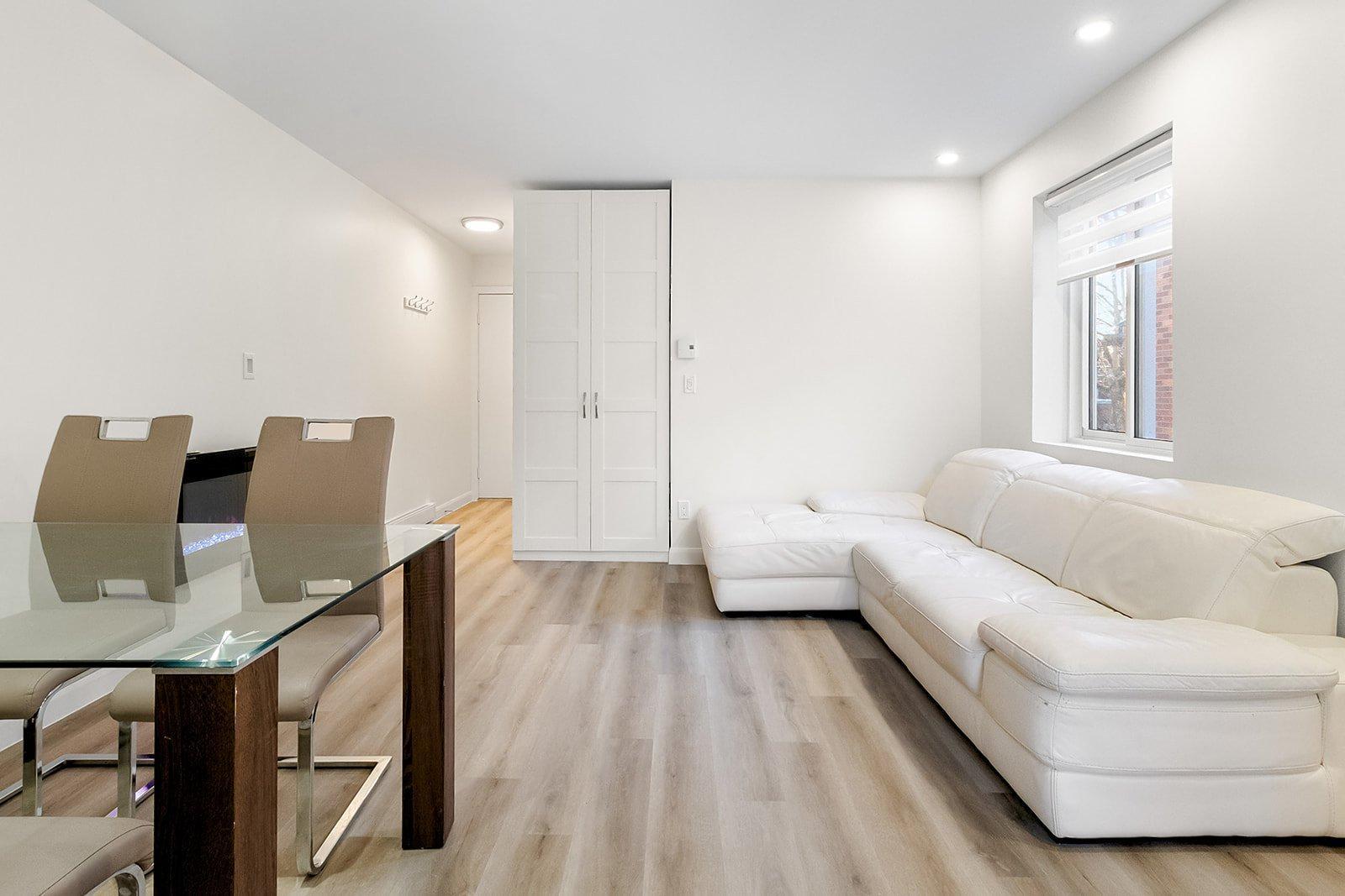 









2635

 - 2639


Rue Raudot

,
Montréal (Le Sud-Ouest),




QC
H4E2P6

