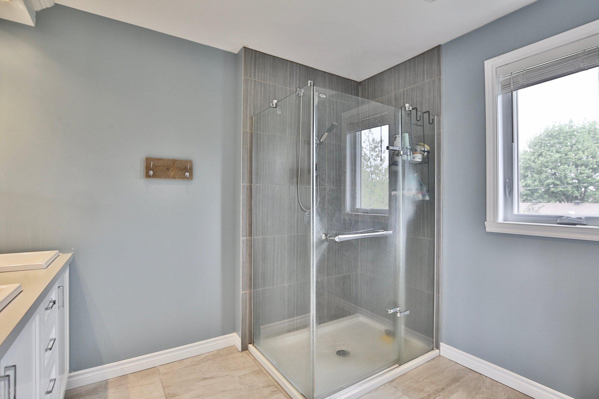 









55


Place Massey

,
Saint-Bruno-de-Montarville,




QC
J3V1A2

