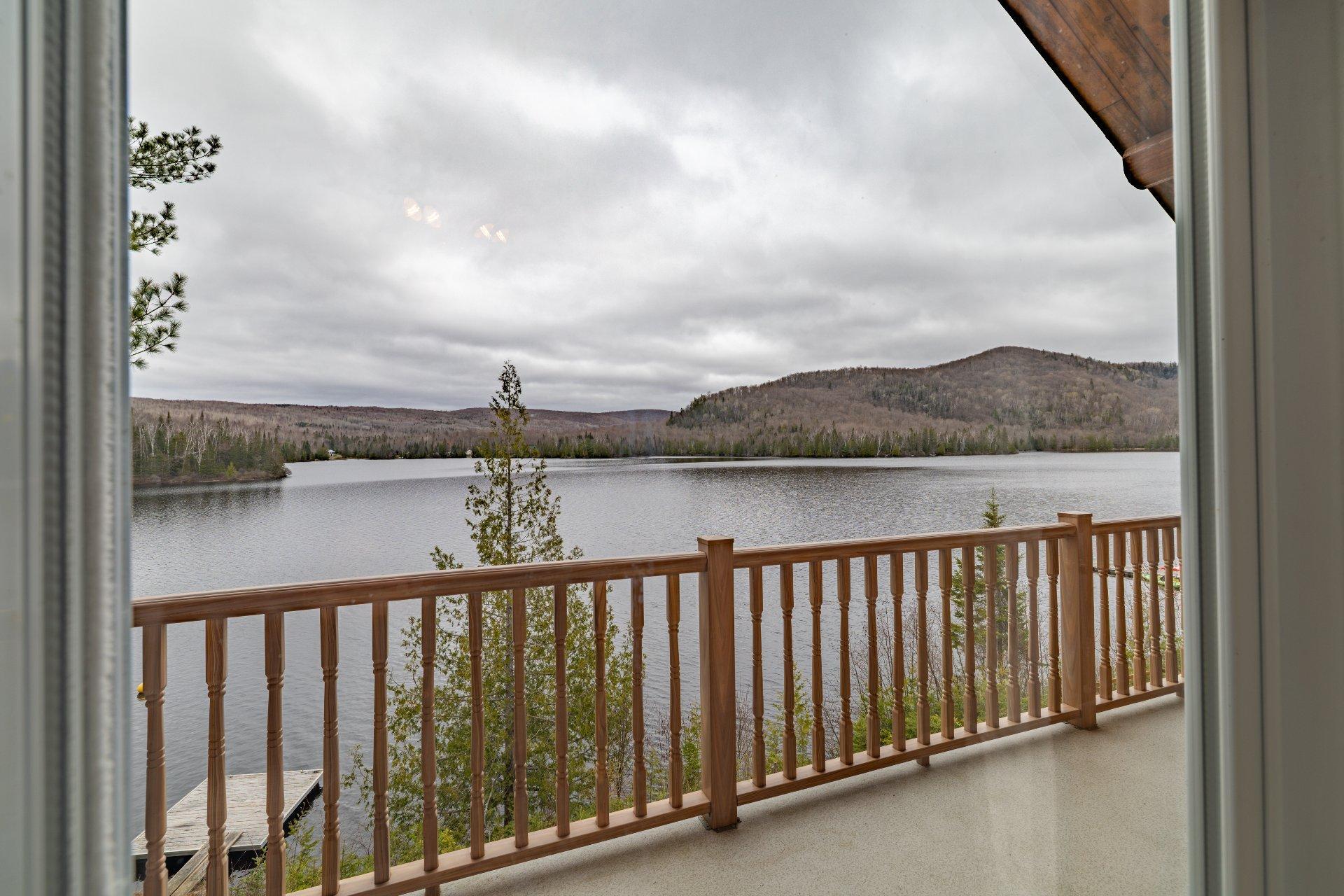 









19Z


Ch. de la Presqu'île

,
Lac-Saguay,




QC
J0W1L0

