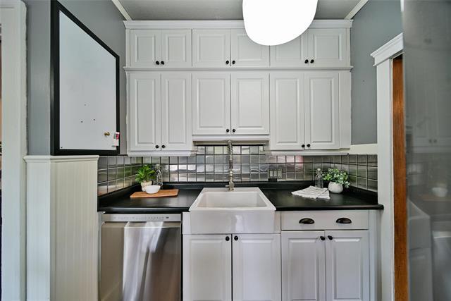 









237


Oak

ST,
Winnipeg,




MB
R3M 3P7


