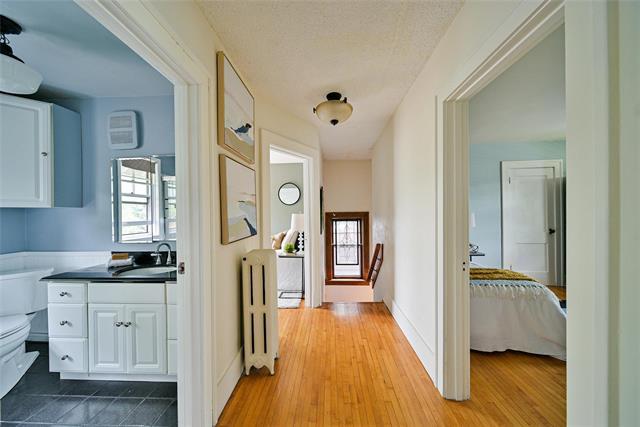 









237


Oak

ST,
Winnipeg,




MB
R3M 3P7

