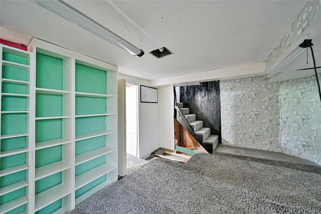 









237


Oak

ST,
Winnipeg,




MB
R3M 3P7

