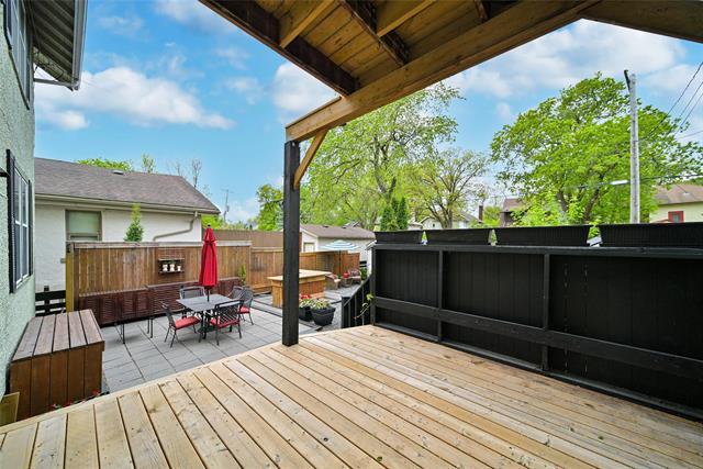 









237


Oak

ST,
Winnipeg,




MB
R3M 3P7

