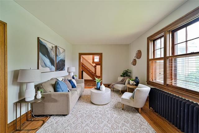 









237


Oak

ST,
Winnipeg,




MB
R3M 3P7

