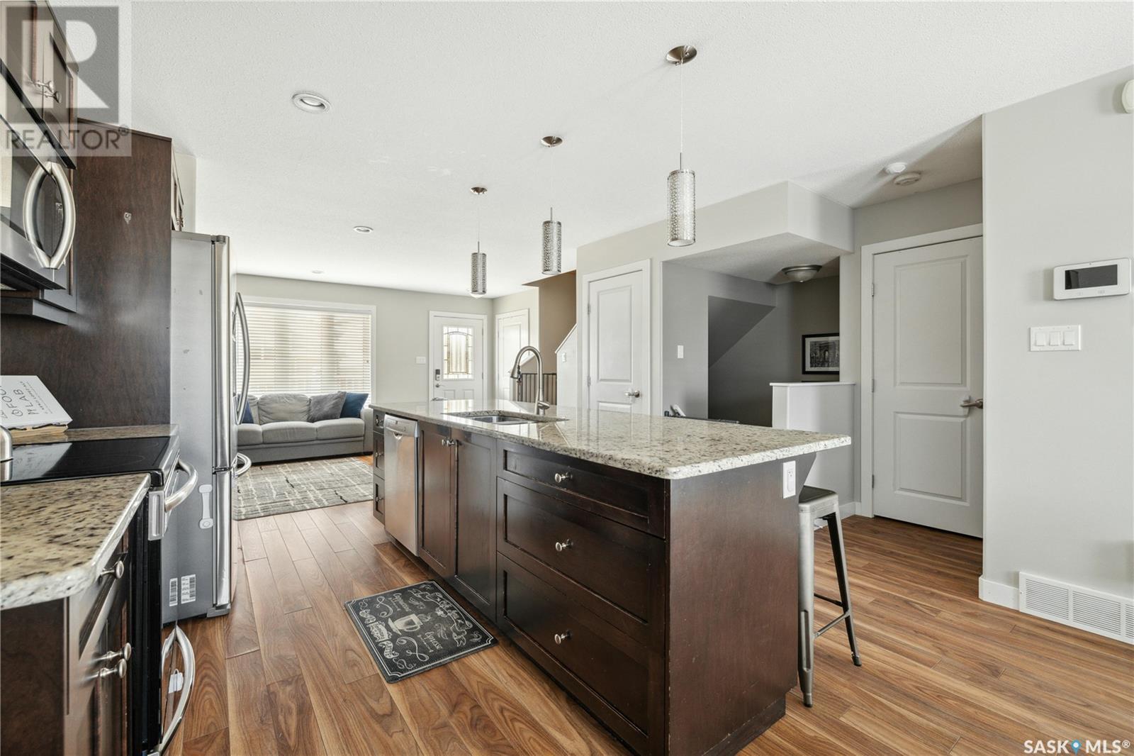 












71 Brigham ROAD

,
Moose Jaw,




Saskatchewan
S6K0A7

