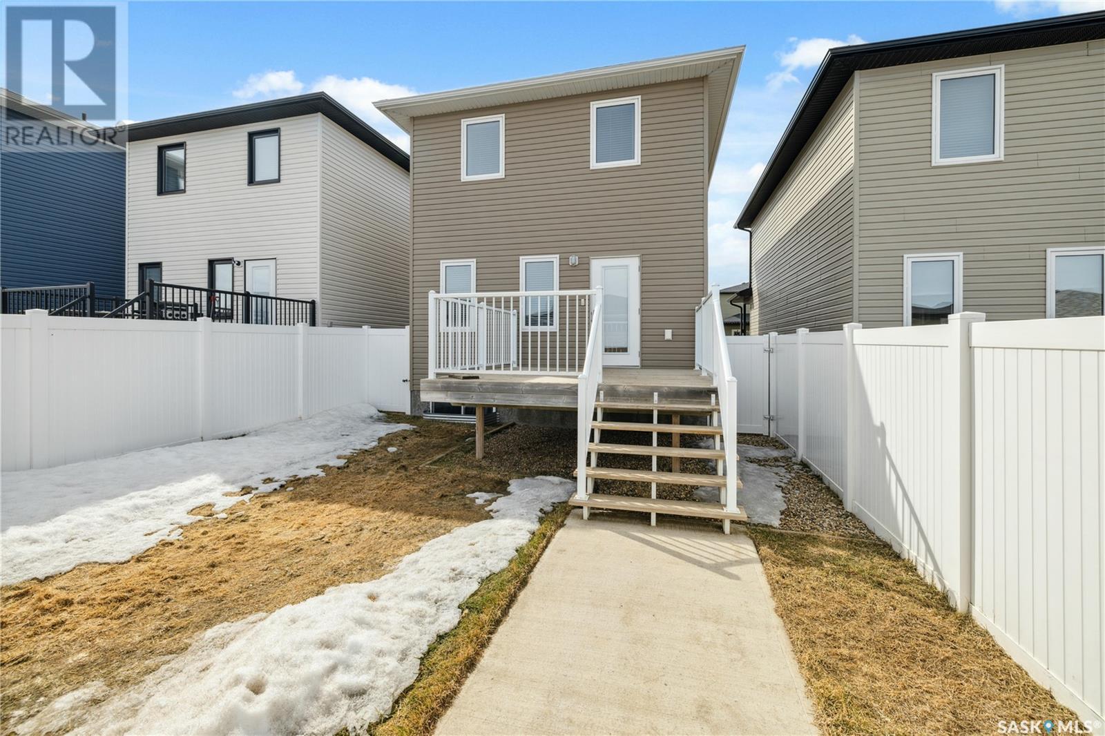 












71 Brigham ROAD

,
Moose Jaw,




Saskatchewan
S6K0A7

