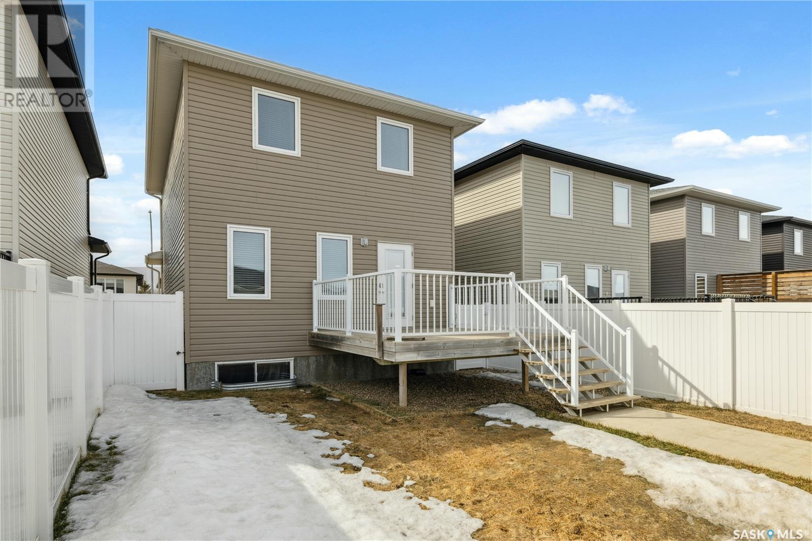












71 Brigham ROAD

,
Moose Jaw,




Saskatchewan
S6K0A7

