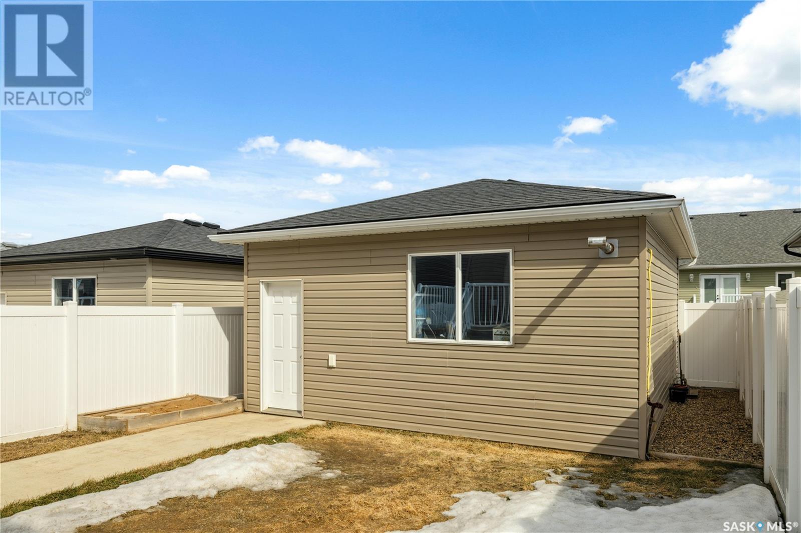 












71 Brigham ROAD

,
Moose Jaw,




Saskatchewan
S6K0A7

