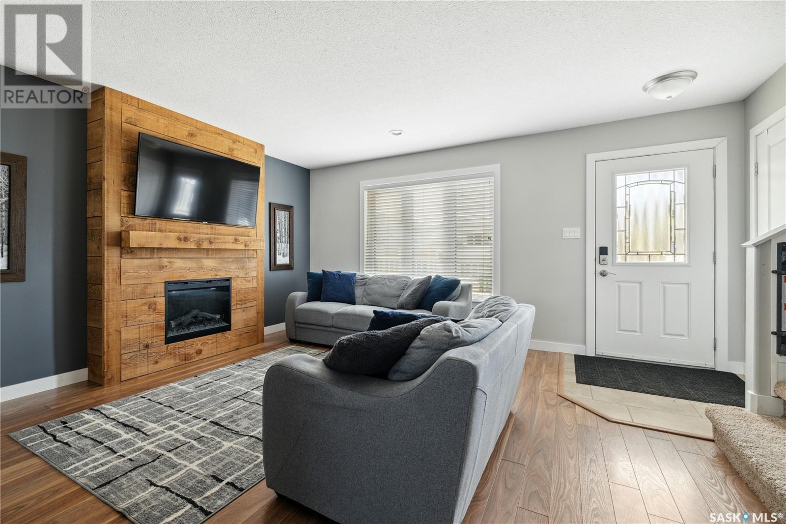 












71 Brigham ROAD

,
Moose Jaw,




Saskatchewan
S6K0A7

