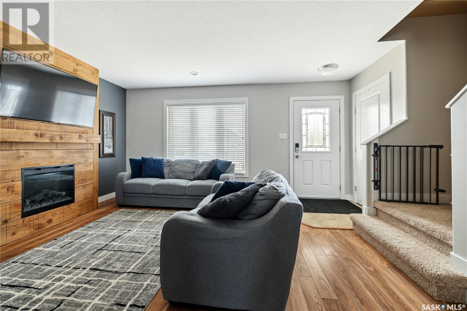 












71 Brigham ROAD

,
Moose Jaw,




Saskatchewan
S6K0A7


