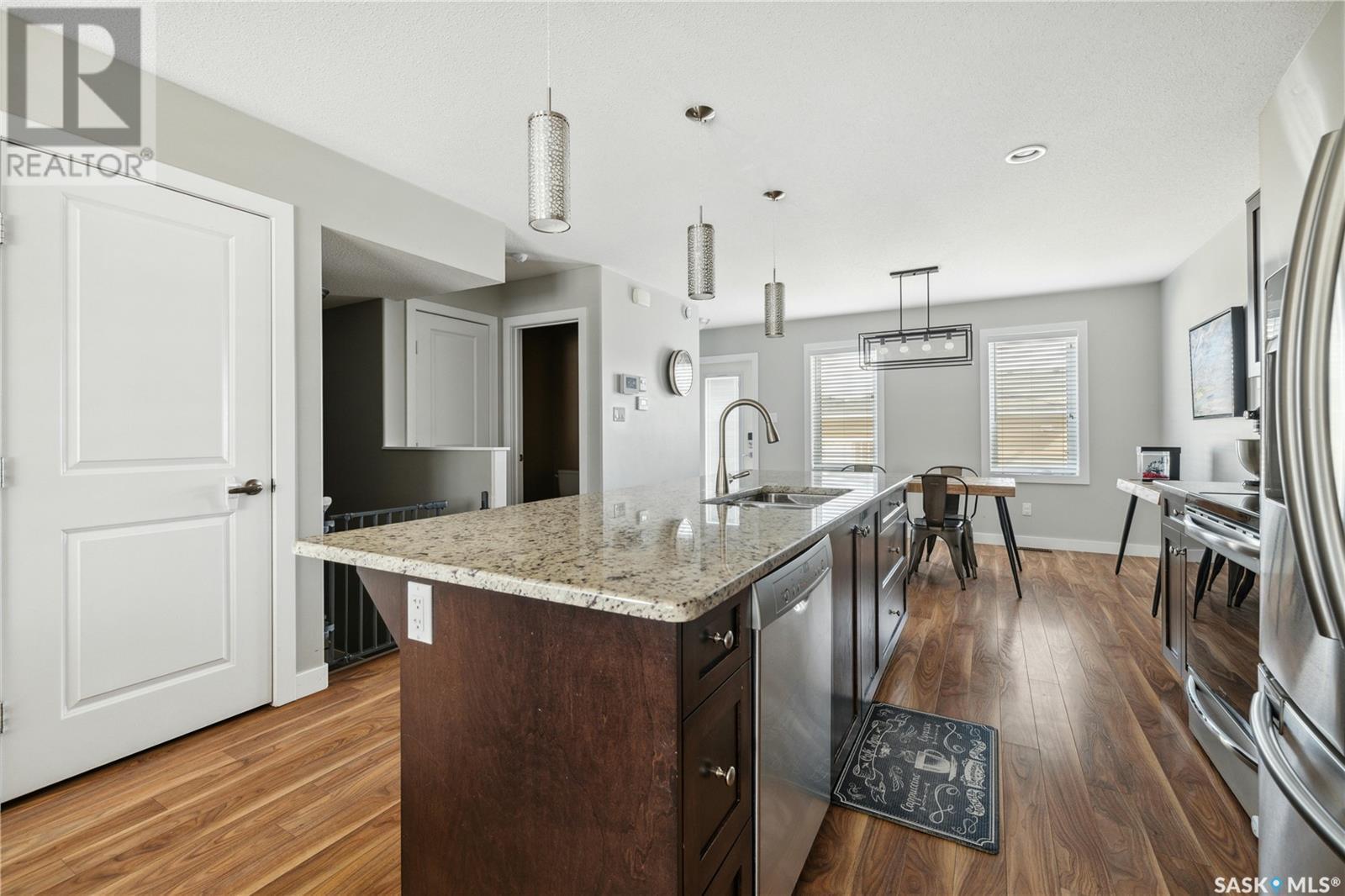 












71 Brigham ROAD

,
Moose Jaw,




Saskatchewan
S6K0A7

