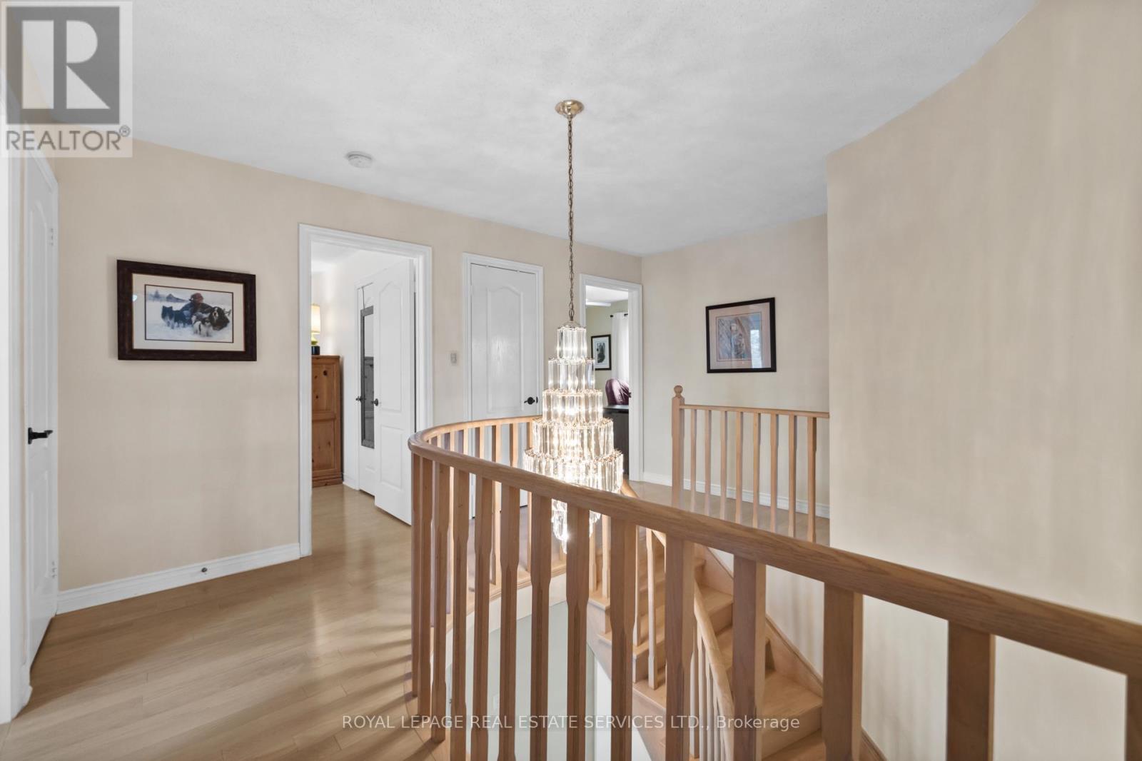 












1074 BRADBURY CHASE

,
Mississauga,




Ontario
L5V1J7

