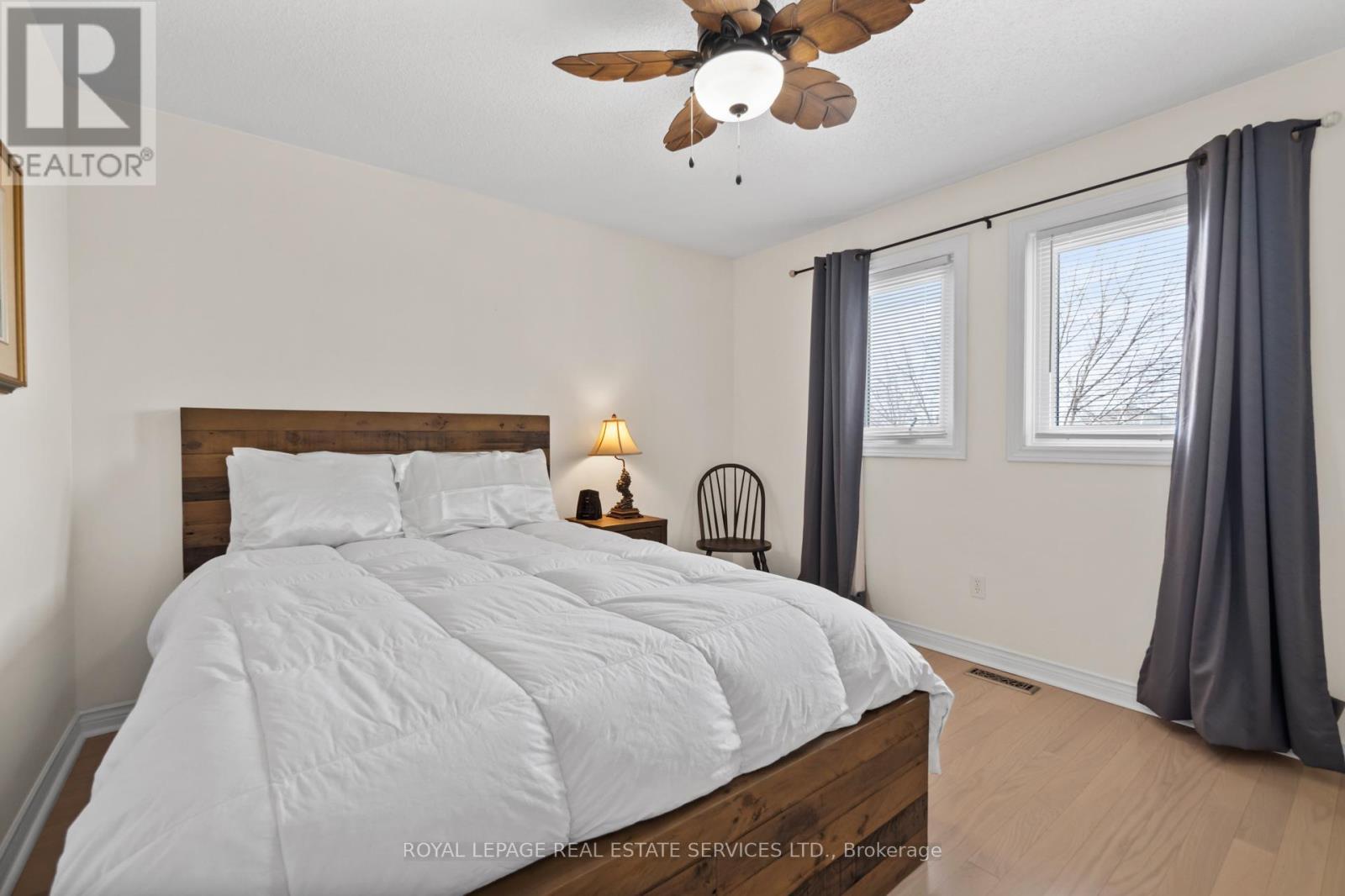 












1074 BRADBURY CHASE

,
Mississauga,




Ontario
L5V1J7

