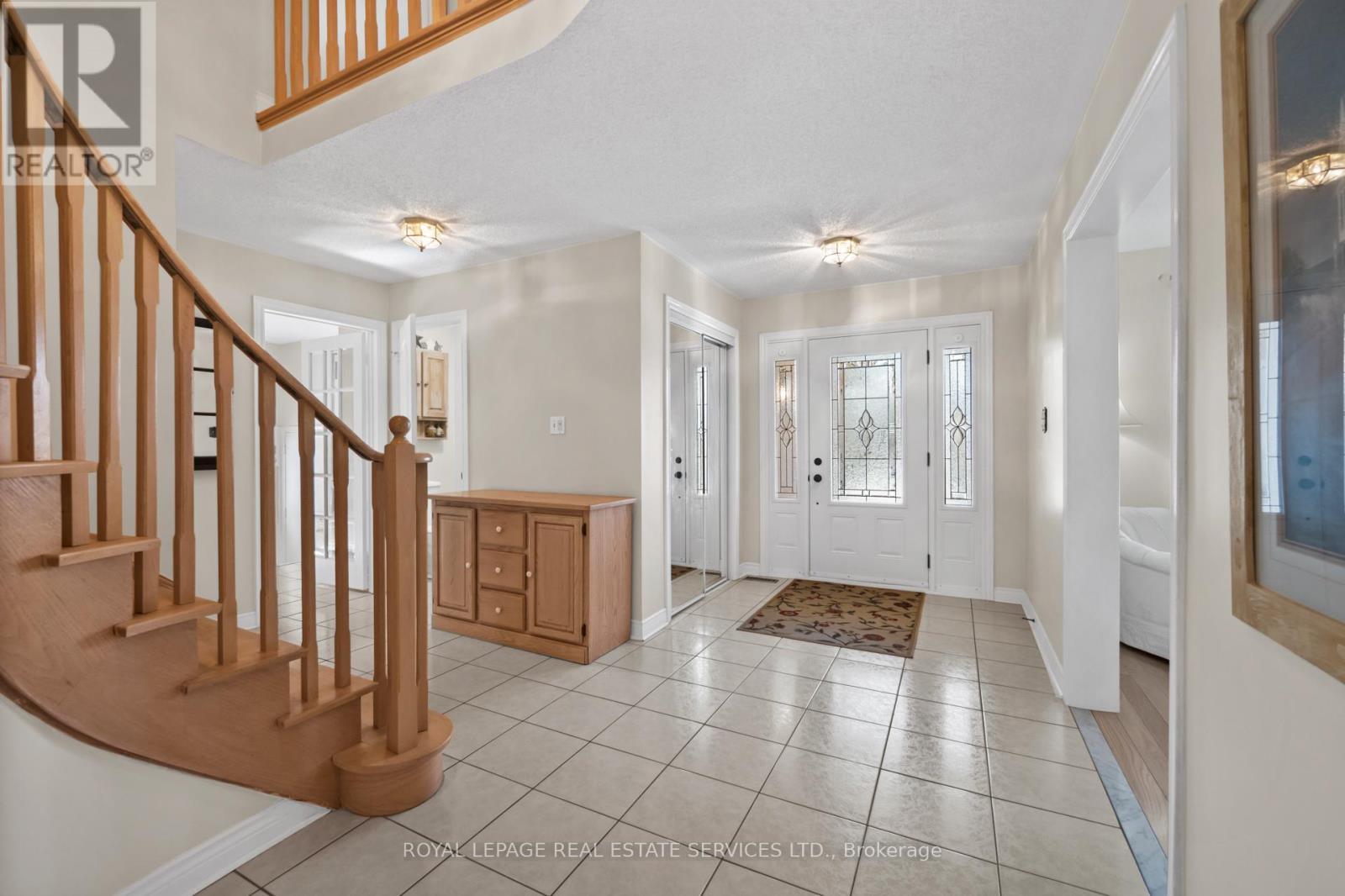 












1074 BRADBURY CHASE

,
Mississauga,




Ontario
L5V1J7

