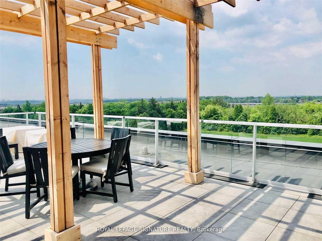 









3330


Bur Oak

Avenue North, 109,
Markham,




ON
L6B 1P4

