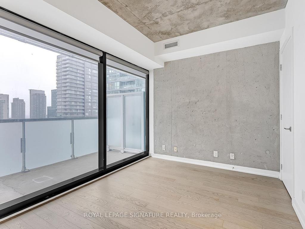 









11


Charlotte

Street, 2201,
Toronto,




ON
M5V 0M6

