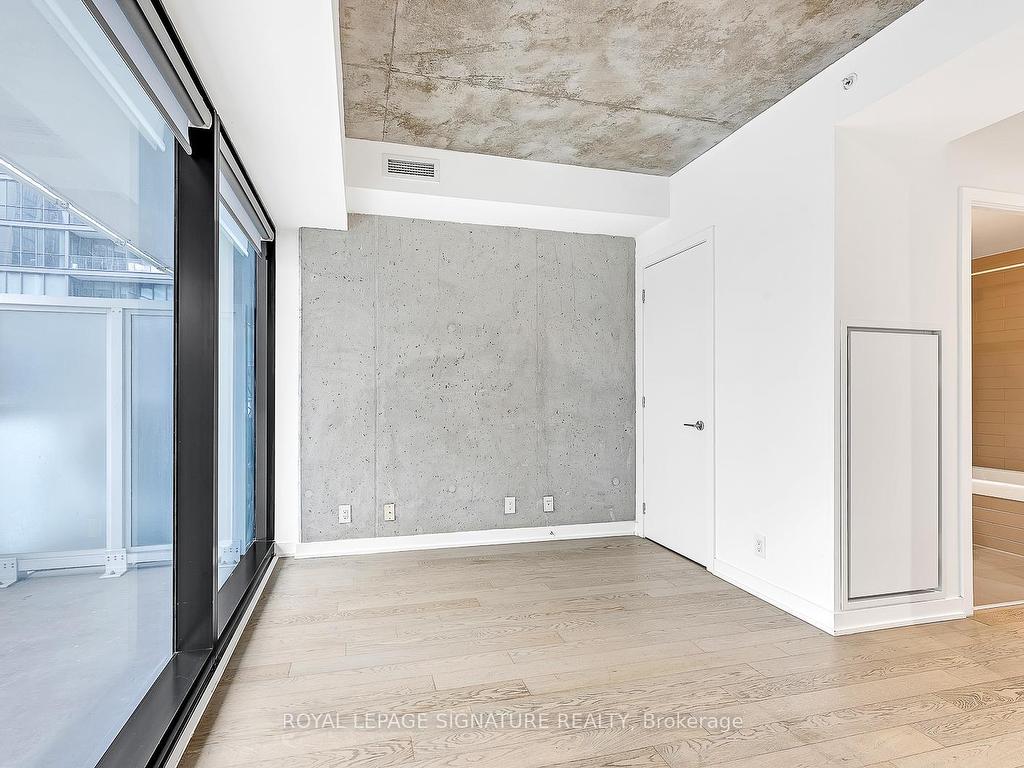 









11


Charlotte

Street, 2201,
Toronto,




ON
M5V 0M6

