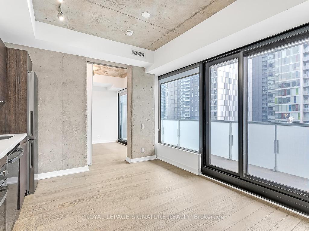 









11


Charlotte

Street, 2201,
Toronto,




ON
M5V 0M6

