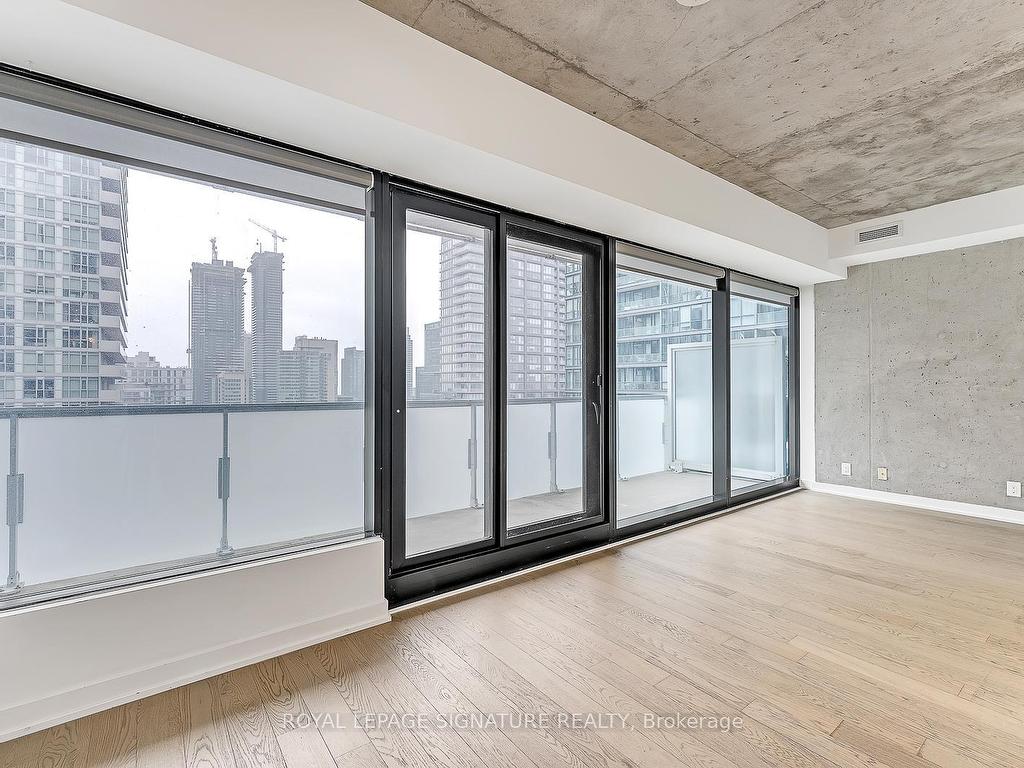 









11


Charlotte

Street, 2201,
Toronto,




ON
M5V 0M6

