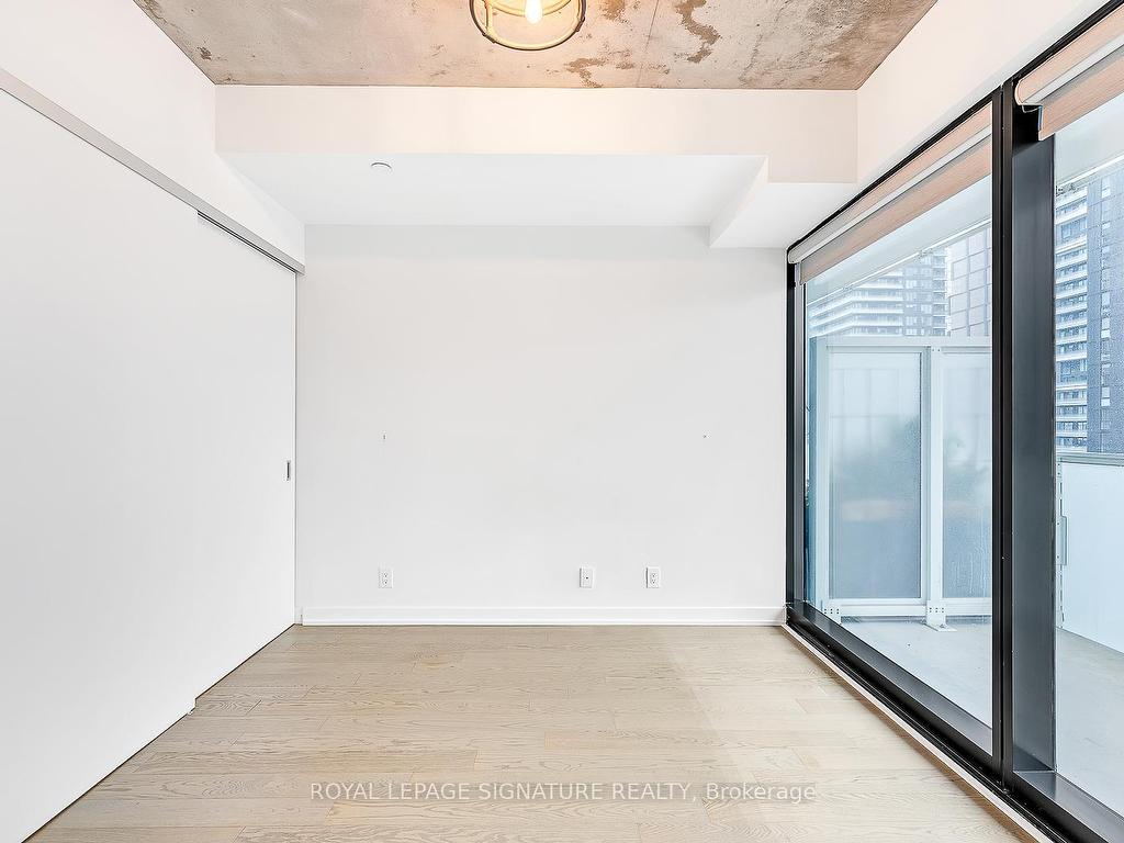 









11


Charlotte

Street, 2201,
Toronto,




ON
M5V 0M6

