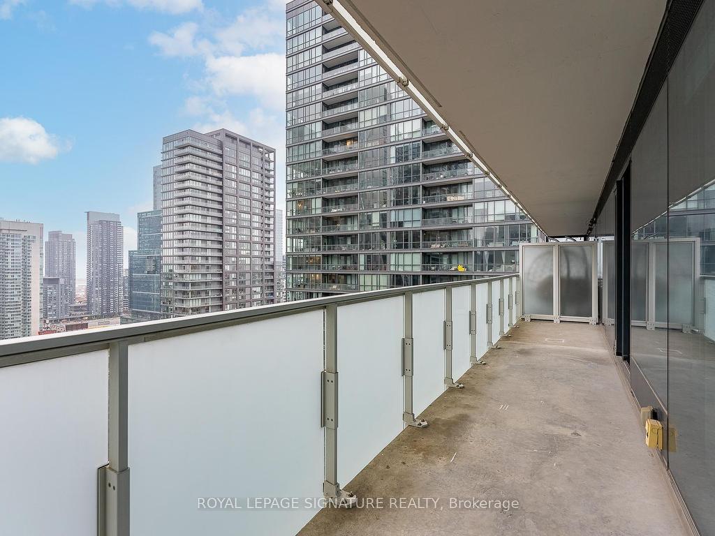 









11


Charlotte

Street, 2201,
Toronto,




ON
M5V 0M6

