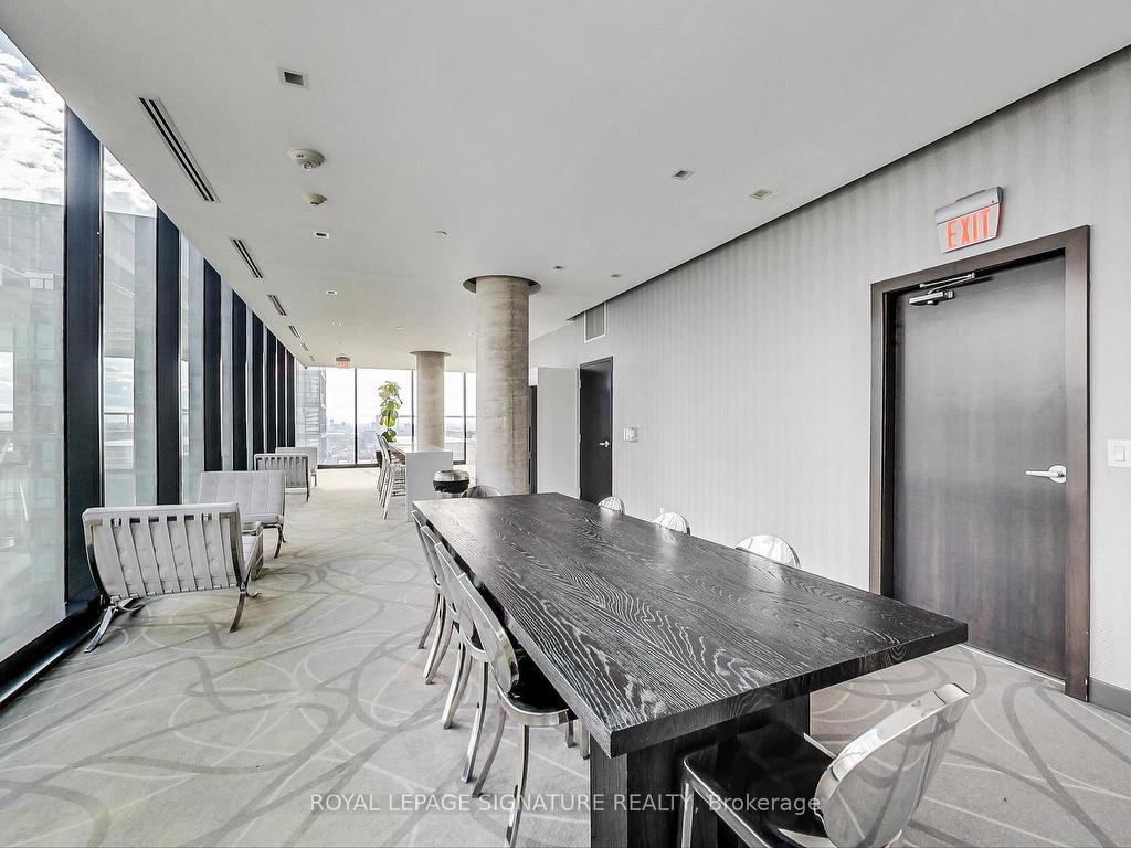 









11


Charlotte

Street, 2201,
Toronto,




ON
M5V 0M6

