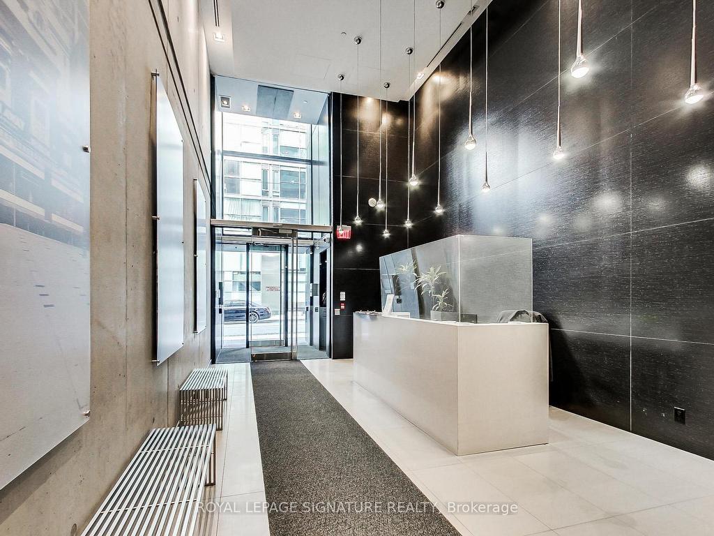 









11


Charlotte

Street, 2201,
Toronto,




ON
M5V 0M6

