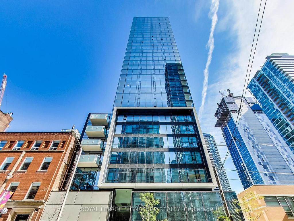 









11


Charlotte

Street, 2201,
Toronto,




ON
M5V 0M6

