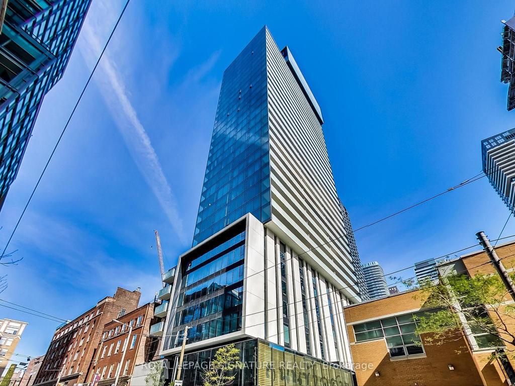 









11


Charlotte

Street, 2201,
Toronto,




ON
M5V 0M6

