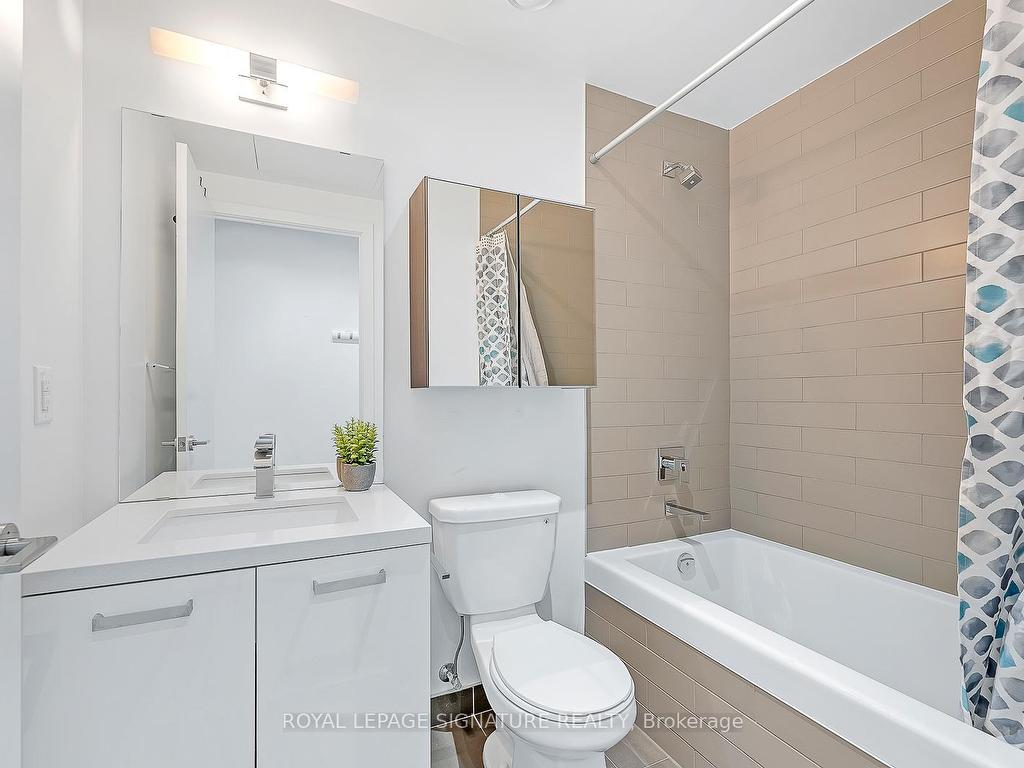 









11


Charlotte

Street, 2201,
Toronto,




ON
M5V 0M6

