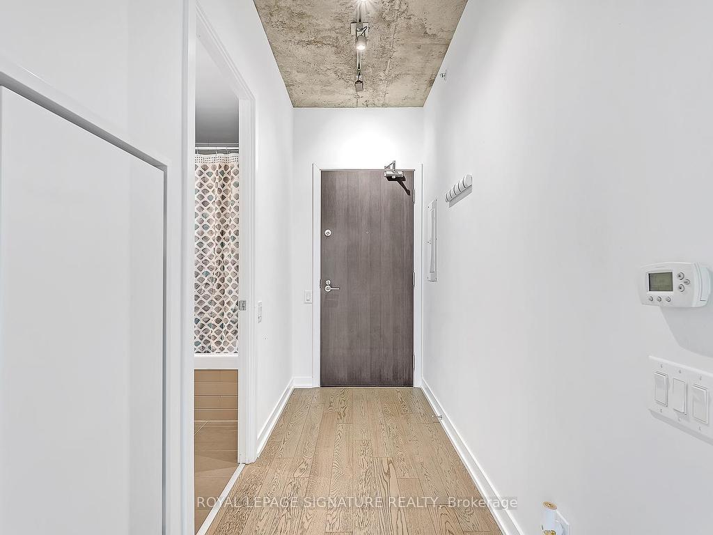 









11


Charlotte

Street, 2201,
Toronto,




ON
M5V 0M6


