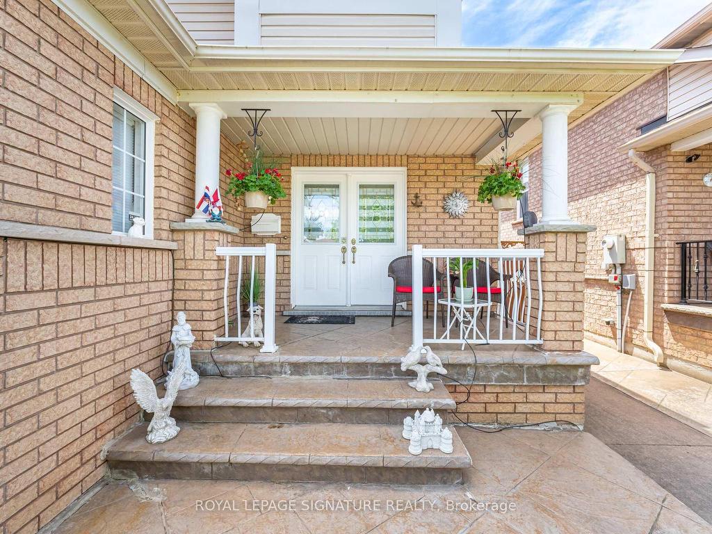 









206


Van Scott

Drive,
Brampton,




ON
L7A 1V9

