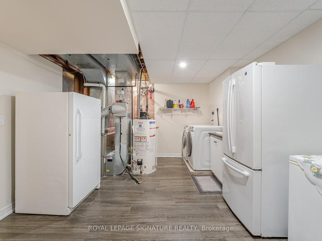 









206


Van Scott

Drive,
Brampton,




ON
L7A 1V9

