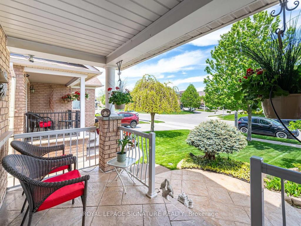 









206


Van Scott

Drive,
Brampton,




ON
L7A 1V9

